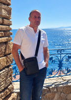 Малка мъжка черна чанта LUXURY от естествена кожа
